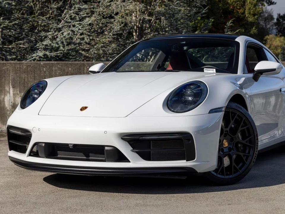2022 Porsche 992 Carrera GTS - Image 7 of 31