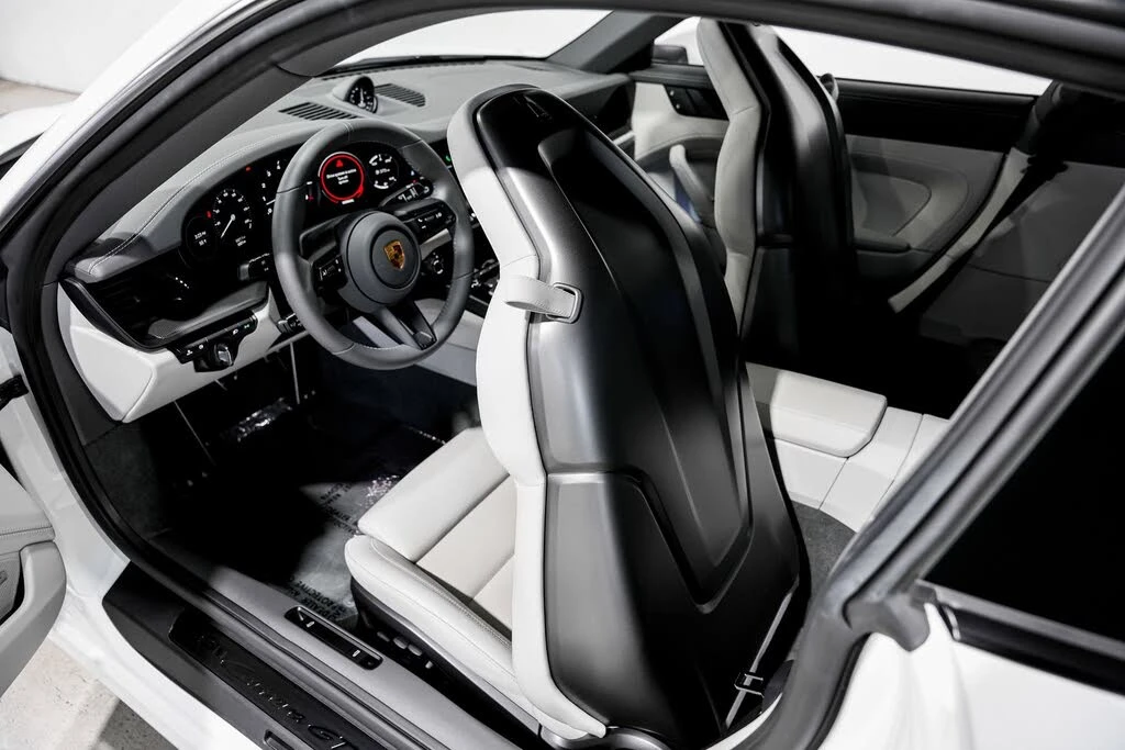 2022 Porsche 992 Carrera GTS - Image 22 of 31