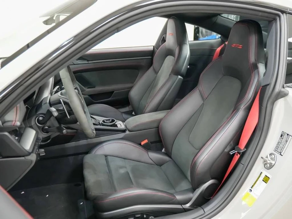 2022 Porsche 992 Carrera GTS - Image 5 of 5