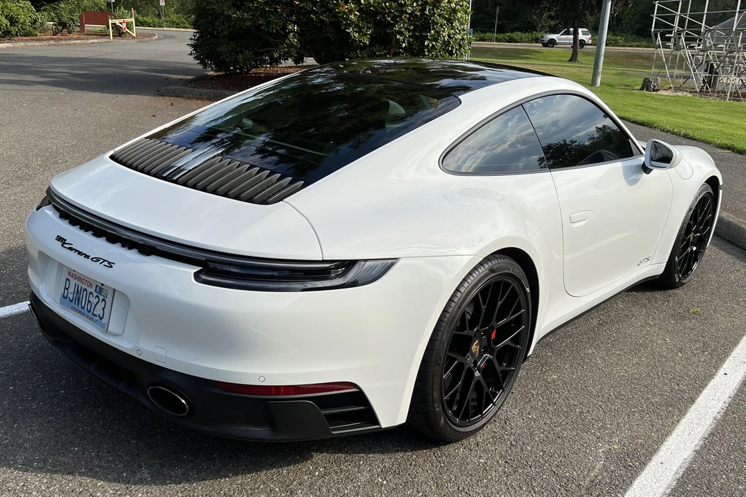 2022 Porsche 992 Carrera - Image 4 of 7