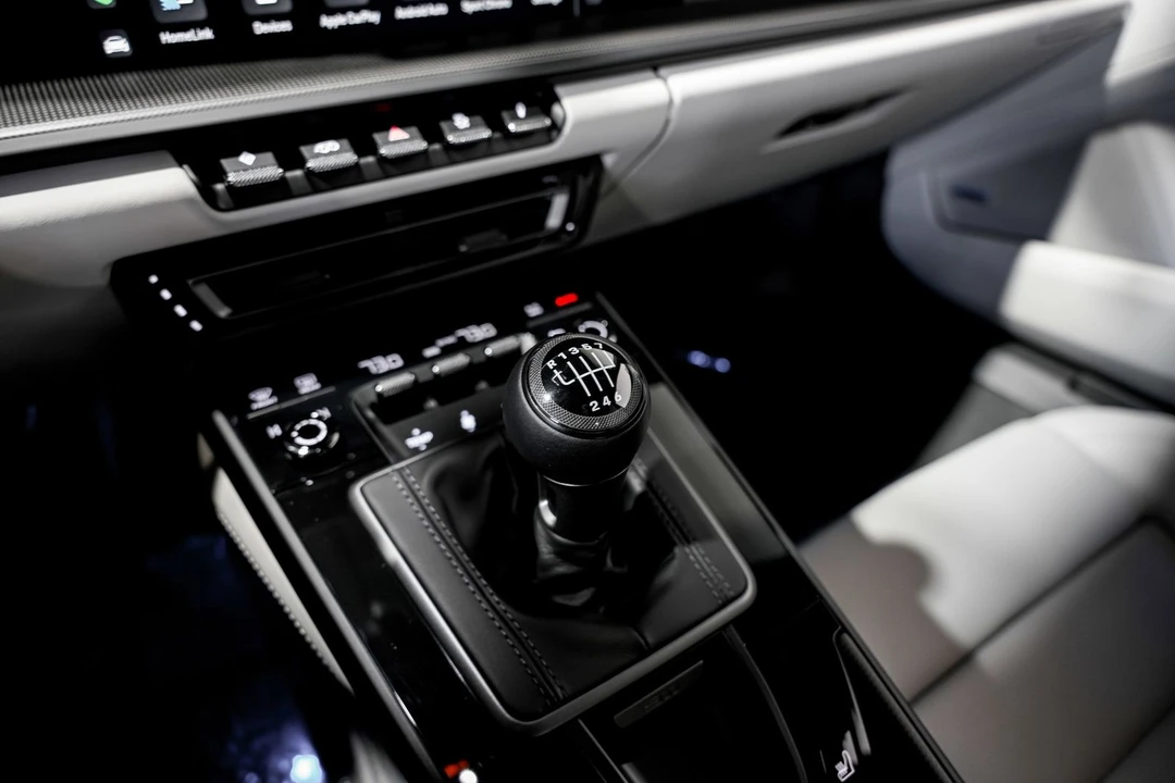 2022 Porsche 992 Carrera GTS - Image 17 of 31