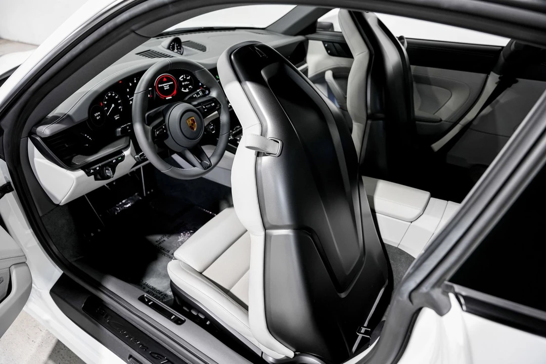 2022 Porsche 992 Carrera GTS - Image 22 of 31