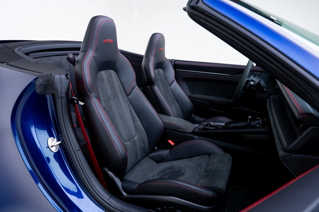 2022 Porsche 992 Carrera GTS - Image 17 of 21