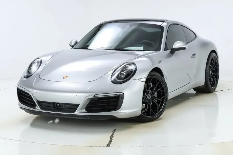 2022 Porsche 992 Carrera - Image 11 of 12