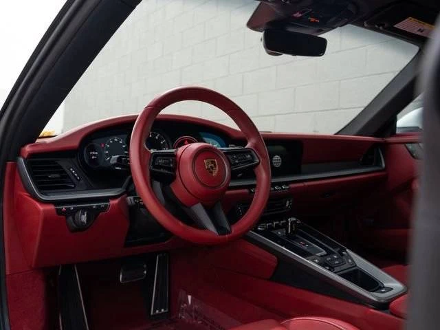2022 Porsche 992 Carrera - Image 4 of 5