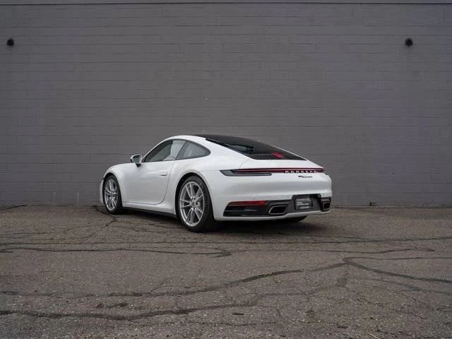 2022 Porsche 992 Carrera - Image 3 of 5