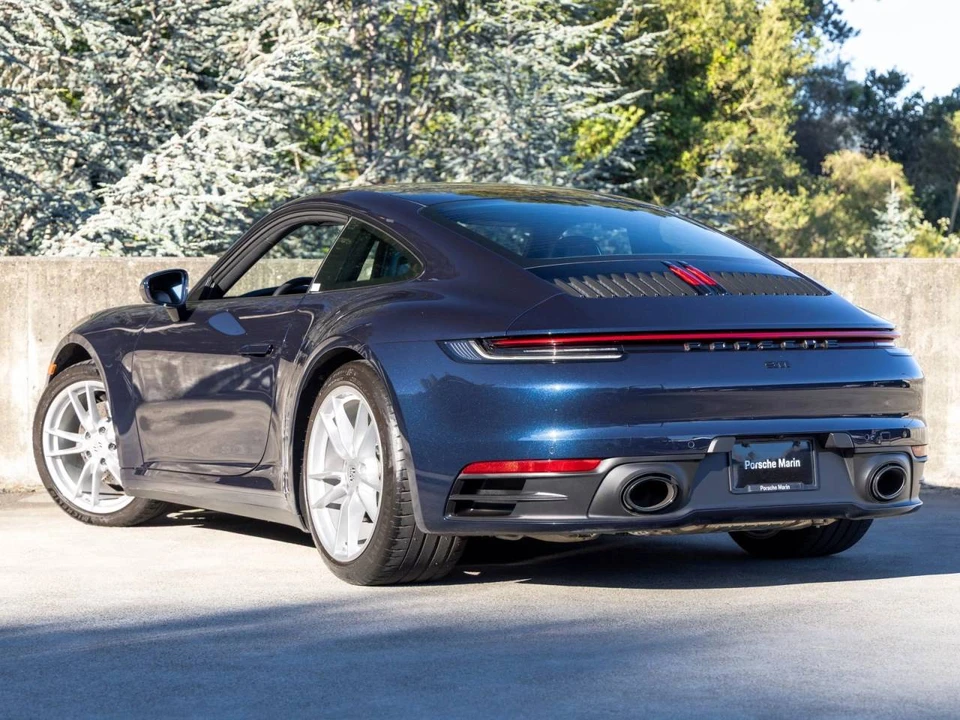 2022 Porsche 992 Carrera - Image 3 of 5