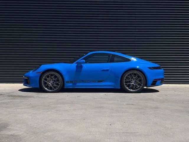 2022 Porsche 992 Carrera - Image 2 of 5