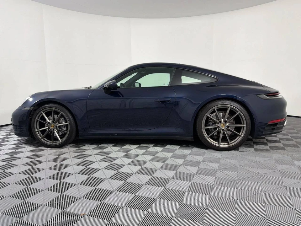 2022 Porsche 992 Carrera - Image 2 of 5