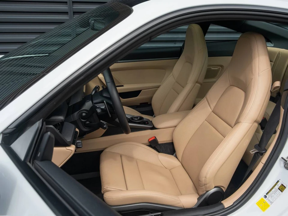 2022 Porsche 992 Carrera - Image 5 of 5