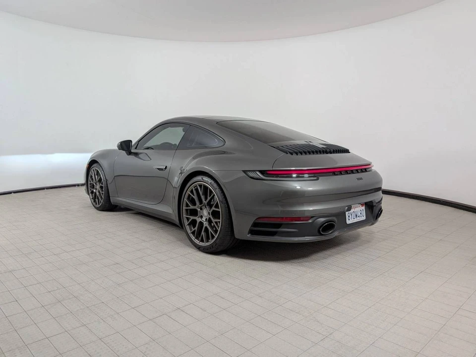 2022 Porsche 992 Carrera - Image 3 of 5