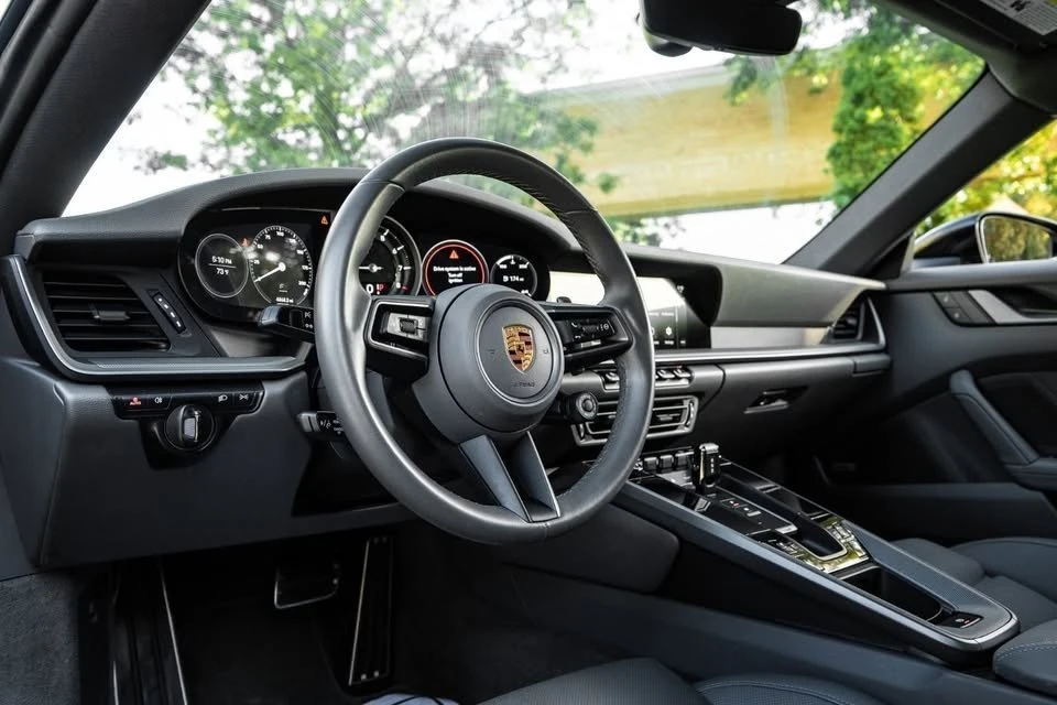 2022 Porsche 992 Carrera - Image 11 of 14