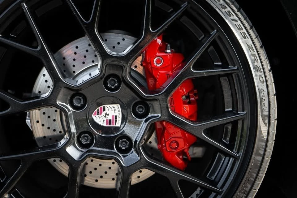 2022 Porsche 992 Carrera - Image 9 of 14