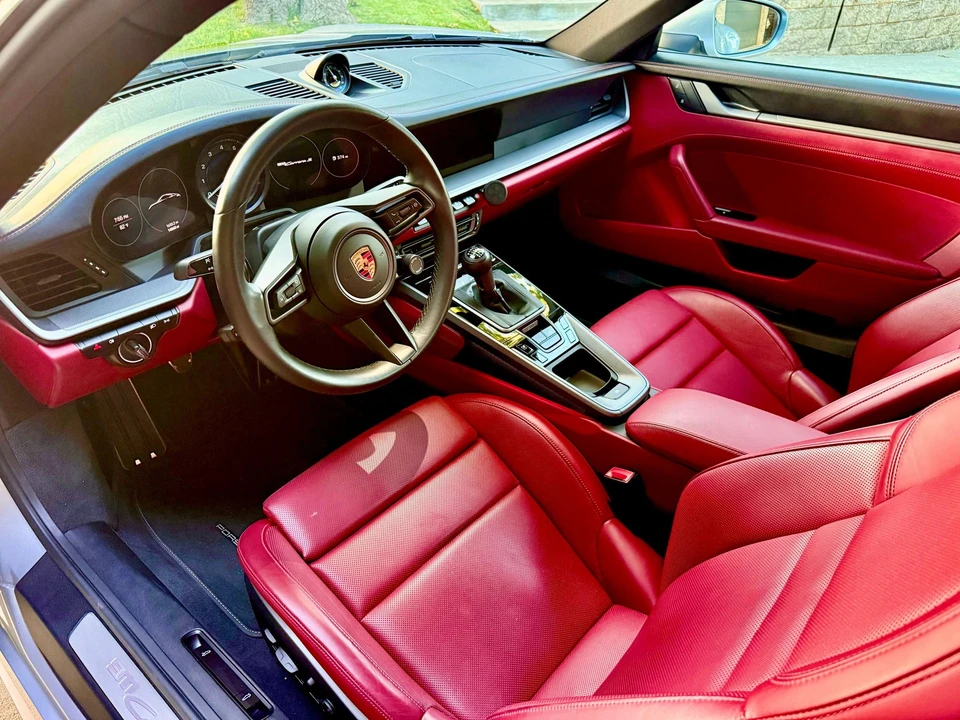 2022 Porsche 992 Carrera S - Image 9 of 21