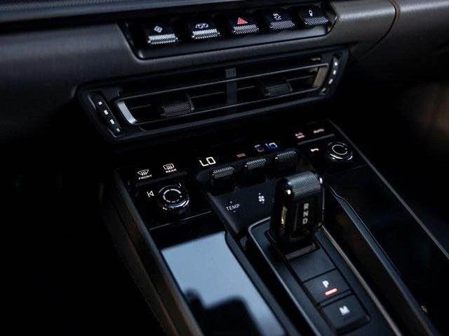 2022 Porsche 992 Carrera S - Image 14 of 19
