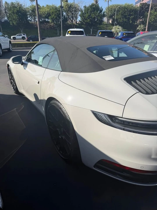 2022 Porsche 992 Carrera S - Image 3 of 10
