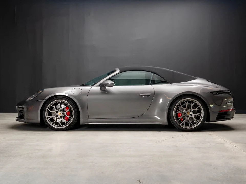 2022 Porsche 992 Carrera S - Image 2 of 10
