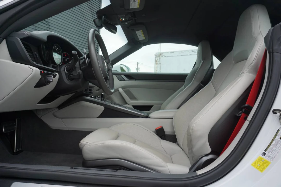 2022 Porsche 992 Carrera S - Image 5 of 5