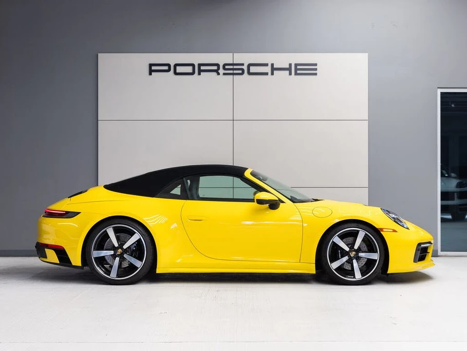 2022 Porsche 992 Carrera S - Image 8 of 31