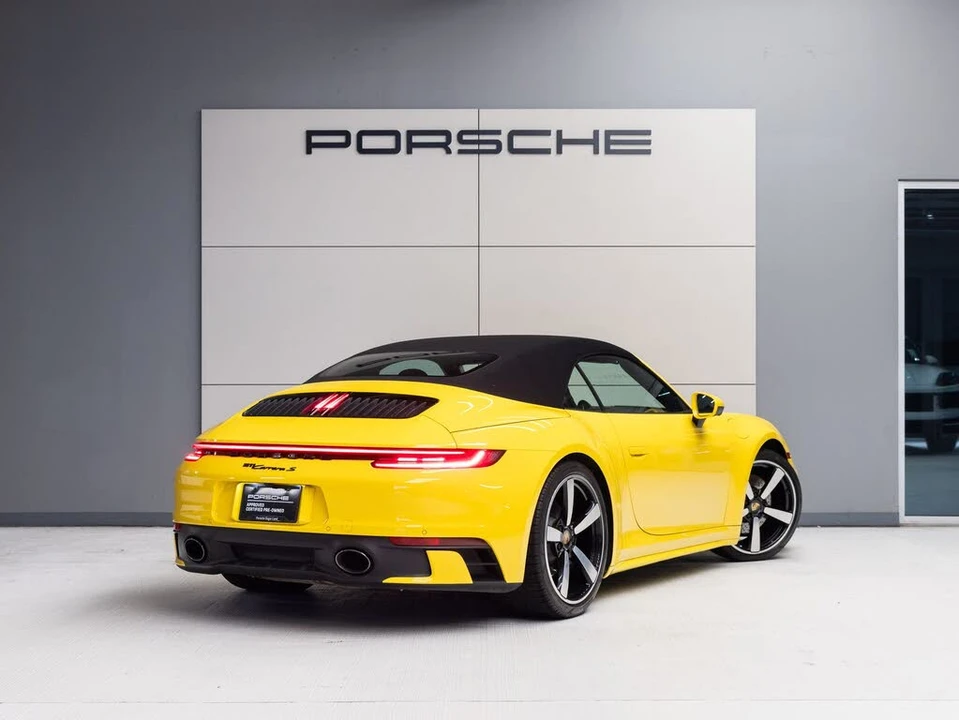 2022 Porsche 992 Carrera S - Image 7 of 31