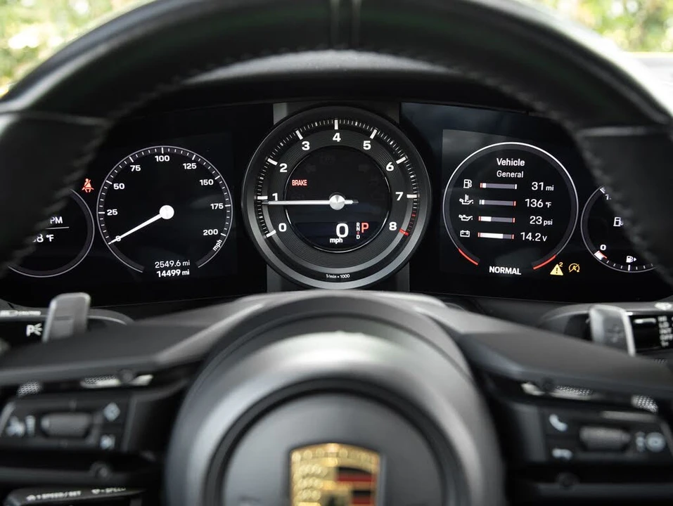 2022 Porsche 992 Carrera S - Image 16 of 31