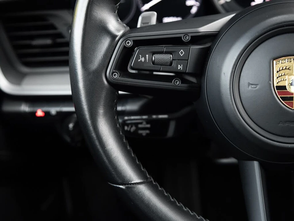 2022 Porsche 992 Carrera S - Image 17 of 31