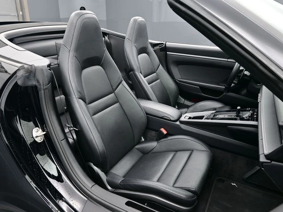 2022 Porsche 992 Carrera S - Image 16 of 30