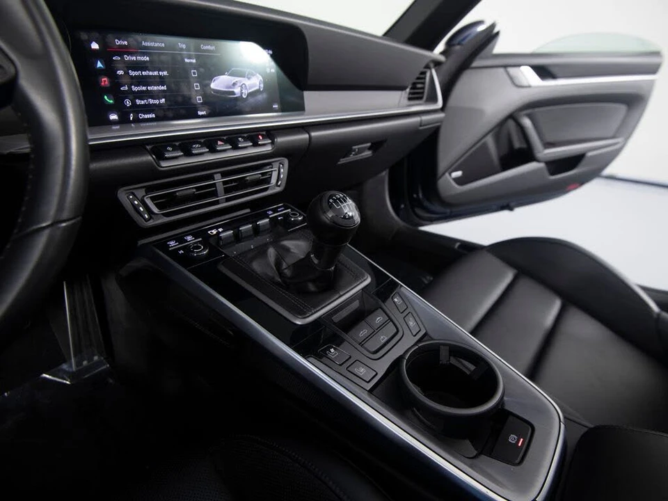 2022 Porsche 992 Carrera S - Image 24 of 27