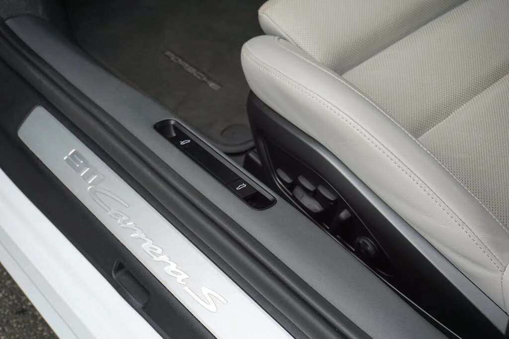 2022 Porsche 992 Carrera S - Image 6 of 7