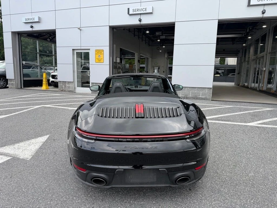 2022 Porsche 992 Carrera S - Image 5 of 31