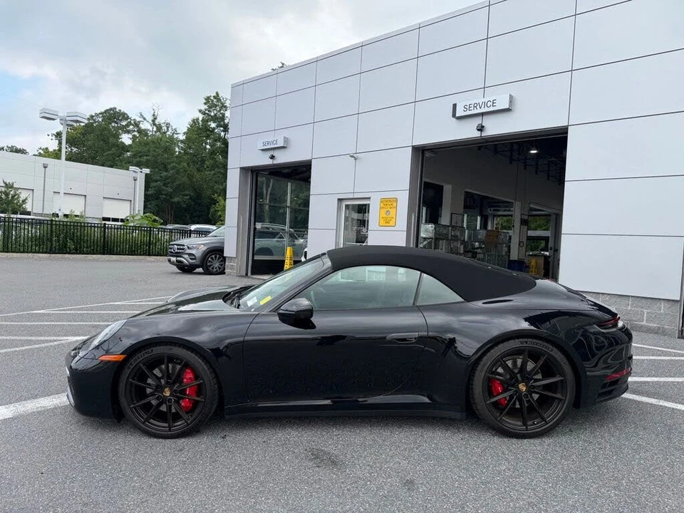 2022 Porsche 992 Carrera S - Image 15 of 31