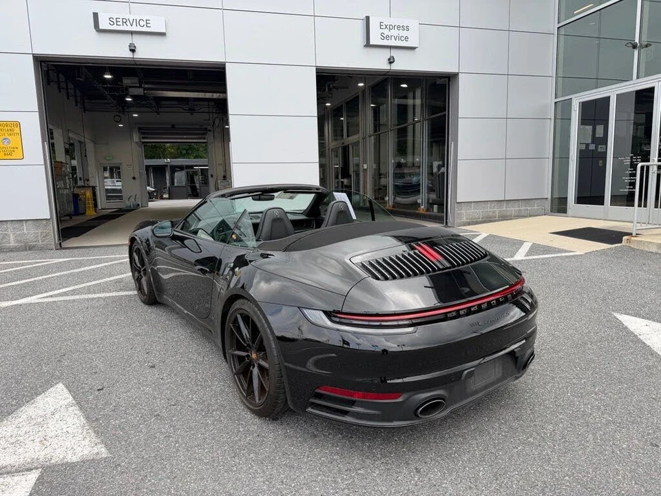 2022 Porsche 992 Carrera S - Image 4 of 31