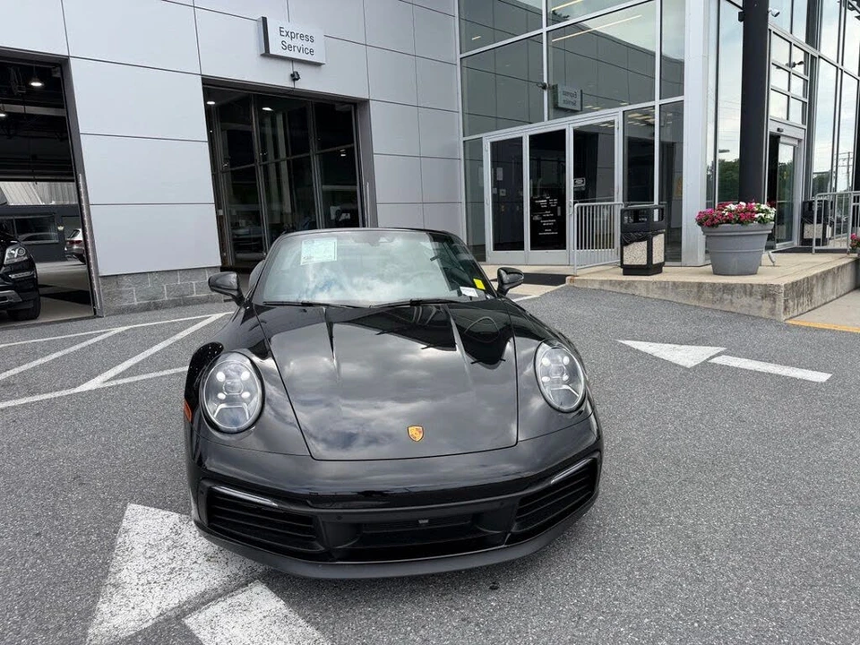 2022 Porsche 992 Carrera S - Image 10 of 31
