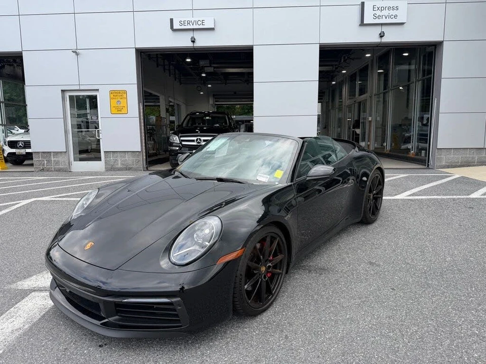 2022 Porsche 992 Carrera S - Image 11 of 31