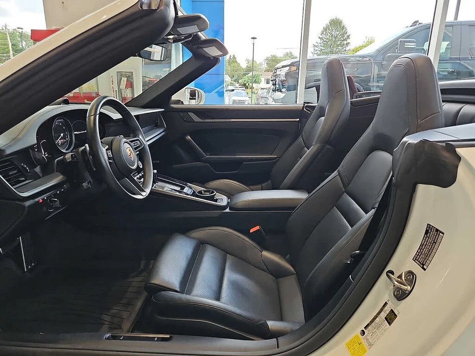 2022 Porsche 992 Carrera S - Image 10 of 30