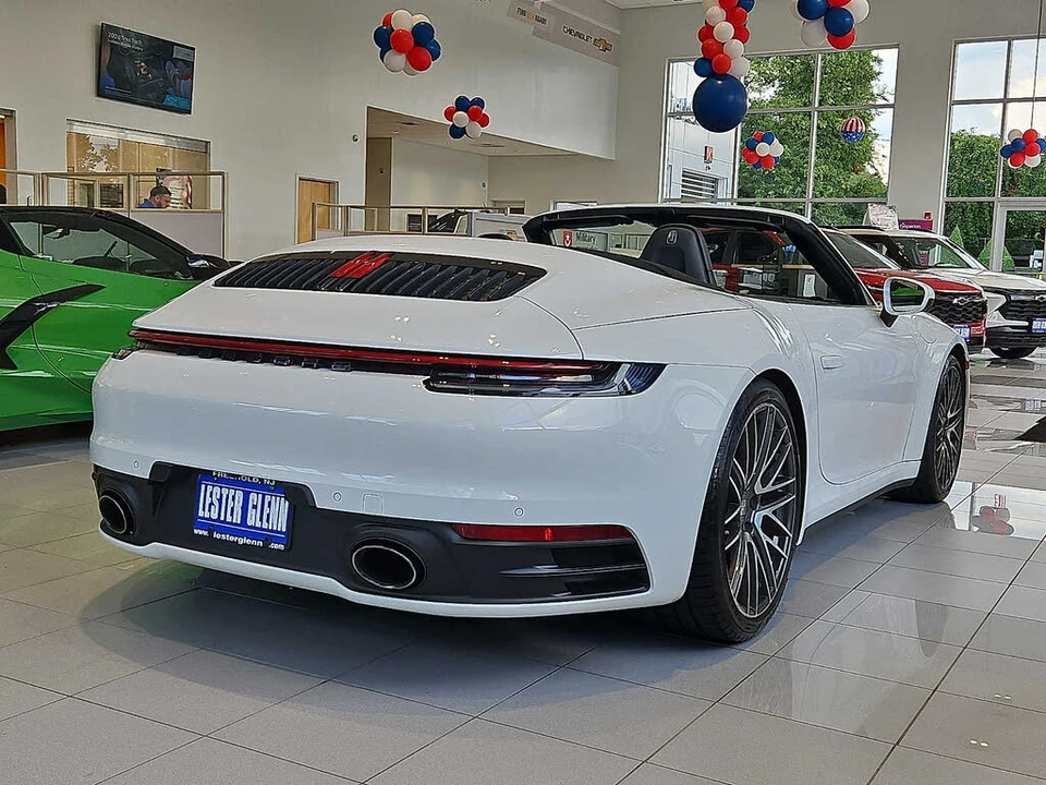 2022 Porsche 992 Carrera S - Image 6 of 30