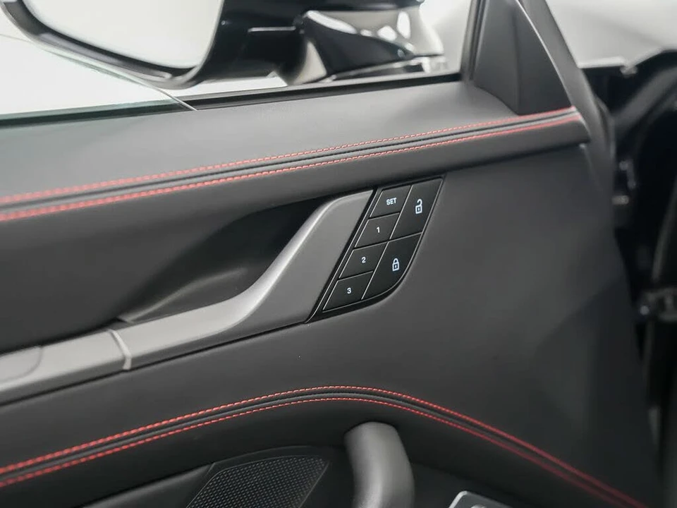 2022 Porsche 992 Carrera S - Image 18 of 31