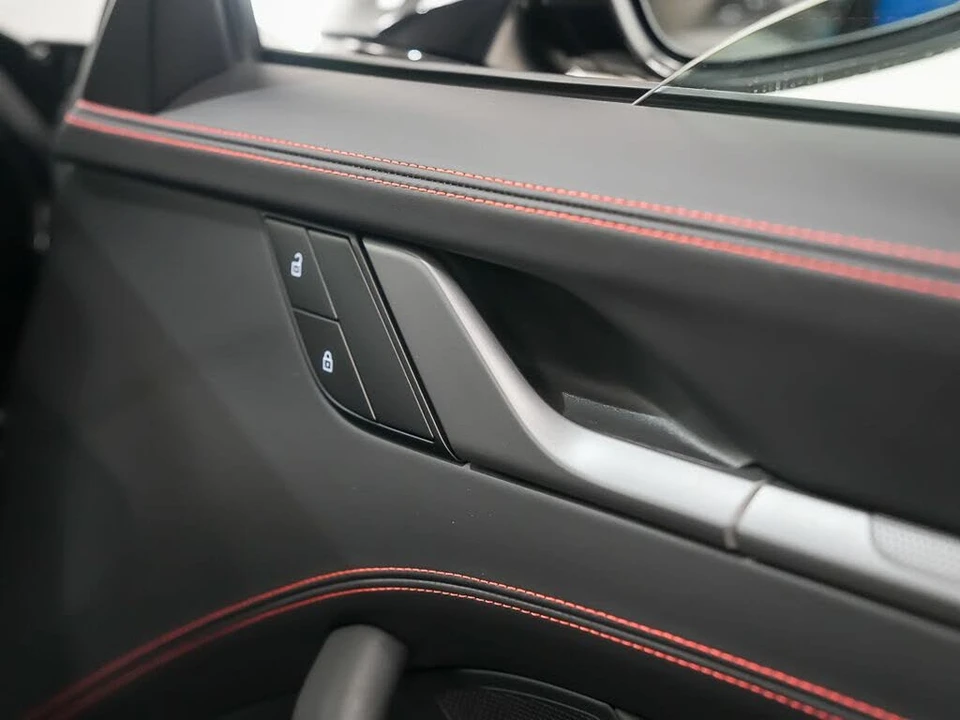 2022 Porsche 992 Carrera S - Image 15 of 31