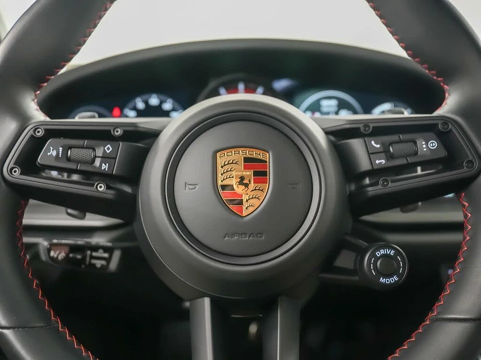 2022 Porsche 992 Carrera S - Image 24 of 31
