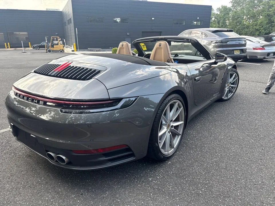 2022 Porsche 992 Carrera S - Image 3 of 9