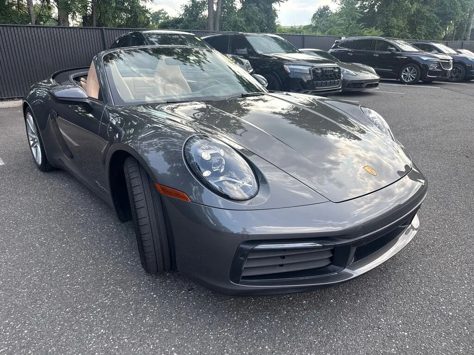 2022 Porsche 992 Carrera S - Image 2 of 9