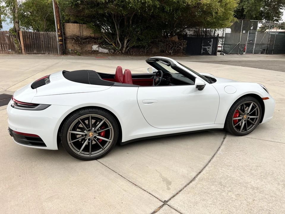 2022 Porsche 992 Carrera S - Image 17 of 31