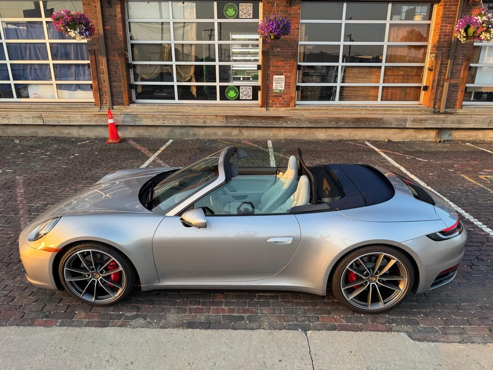 2022 Porsche 992 Carrera S - Image 13 of 31