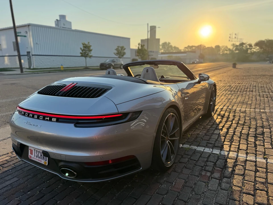 2022 Porsche 992 Carrera S - Image 25 of 31