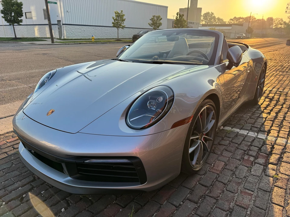 2022 Porsche 992 Carrera S - Image 11 of 31