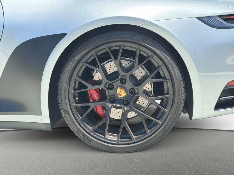 2022 Porsche 992 Carrera S - Image 13 of 31