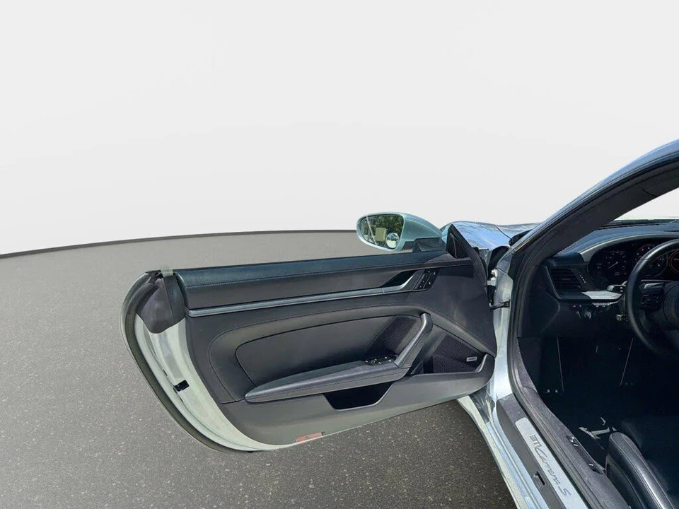 2022 Porsche 992 Carrera S - Image 26 of 31