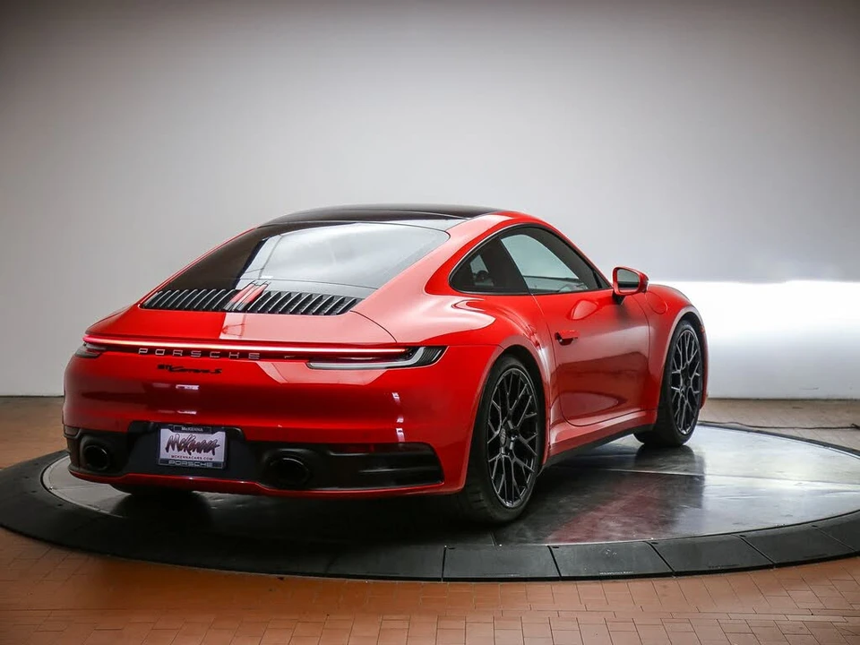 2022 Porsche 992 Carrera S - Image 7 of 31