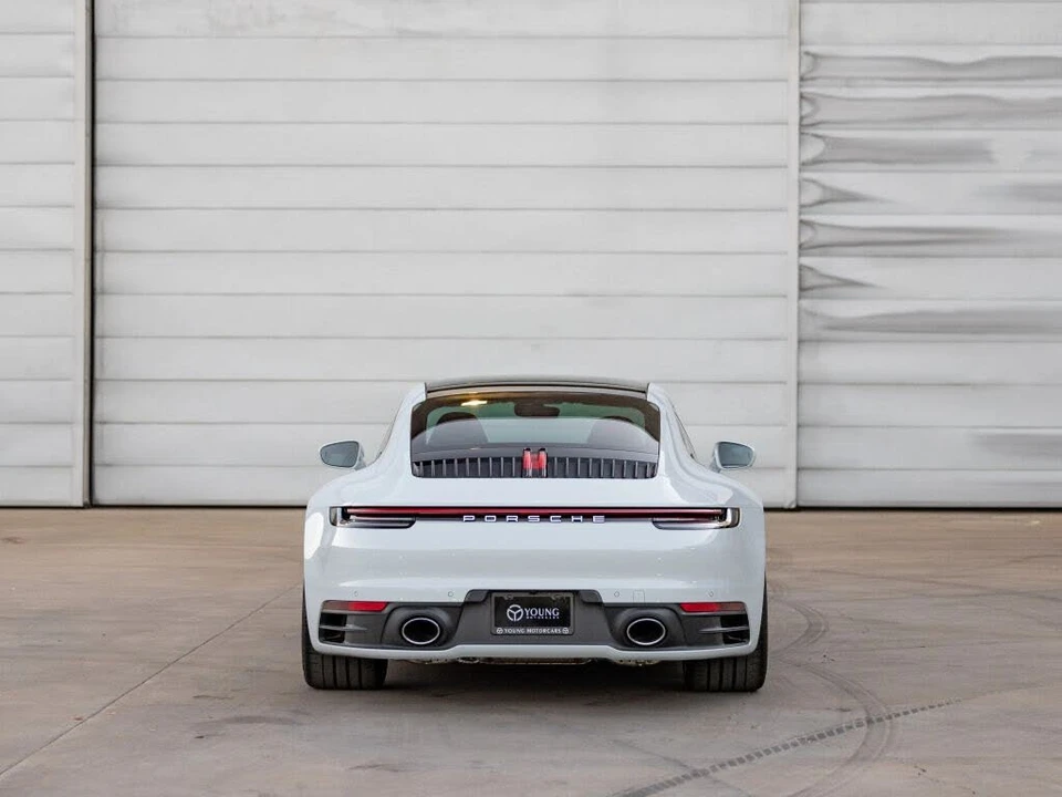 2022 Porsche 992 Carrera S - Image 7 of 31