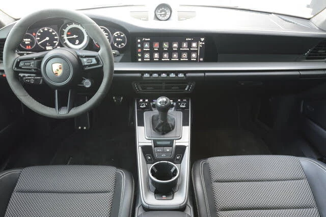 2022 Porsche 992 Carrera S - Image 12 of 31